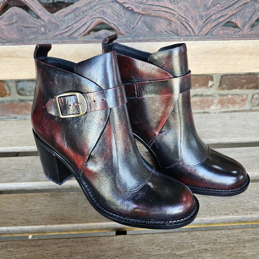 Arricci Leather Ankle Boots 7.5 NWOB